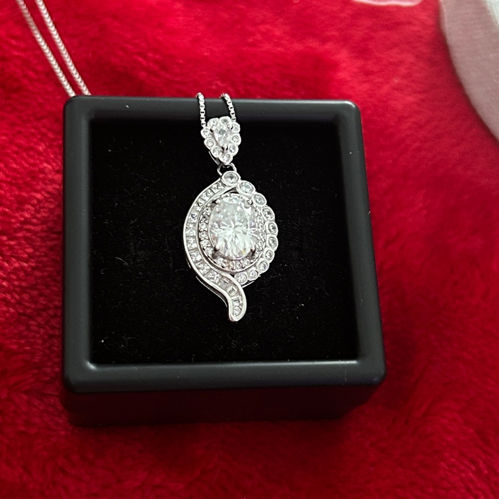 Luxury‎ Moissanite Diamond 925 Sterling Silver Pendant Necklace